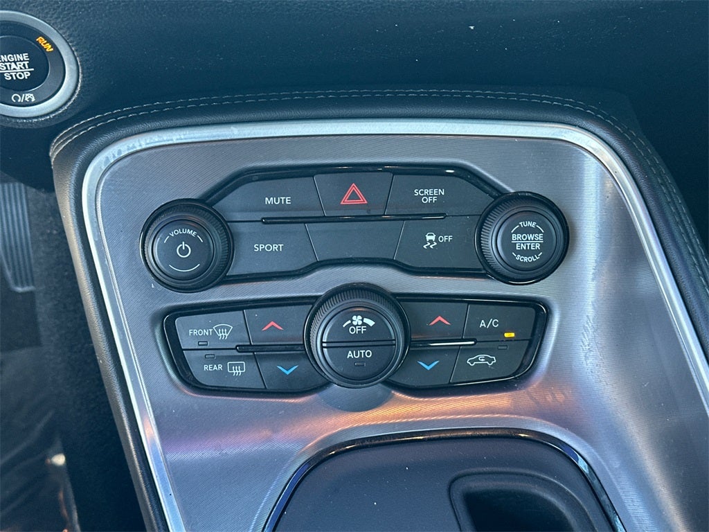 2020 Dodge Challenger SXT