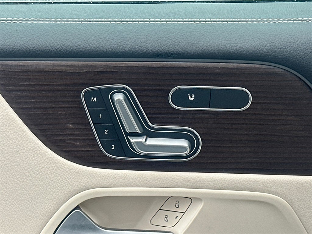 2025 Mercedes-Benz GLB GLB 250