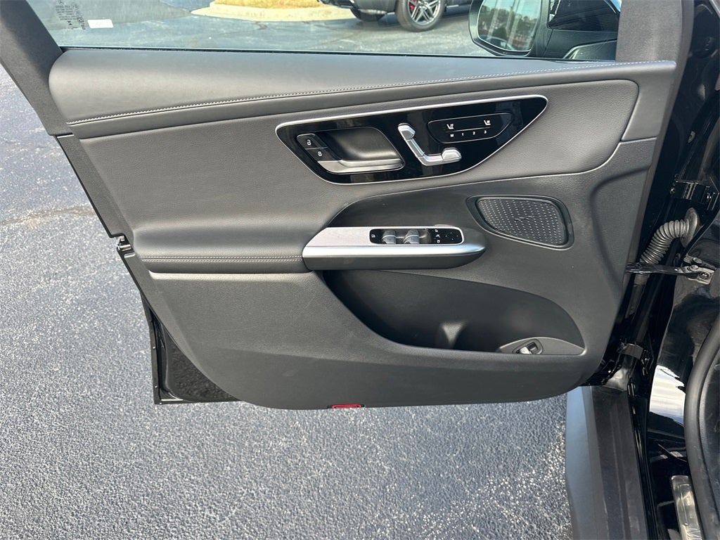 2025 Mercedes-Benz GLC GLC 300