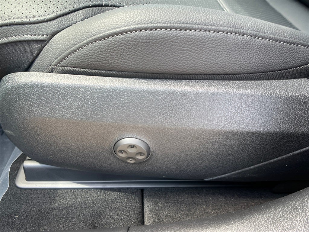 2025 Mercedes-Benz GLC GLC 300