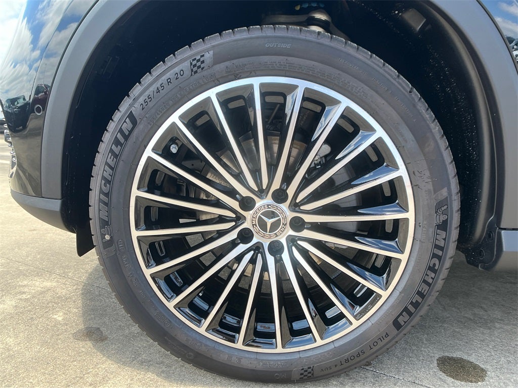 2025 Mercedes-Benz GLC GLC 300