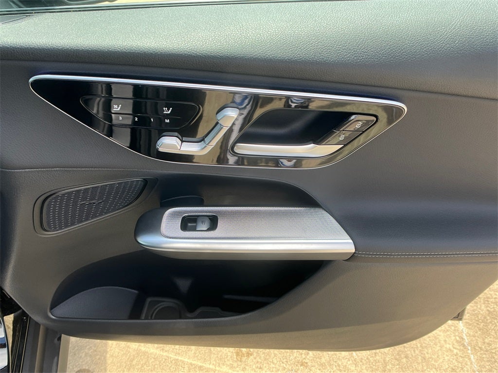 2025 Mercedes-Benz GLC GLC 300