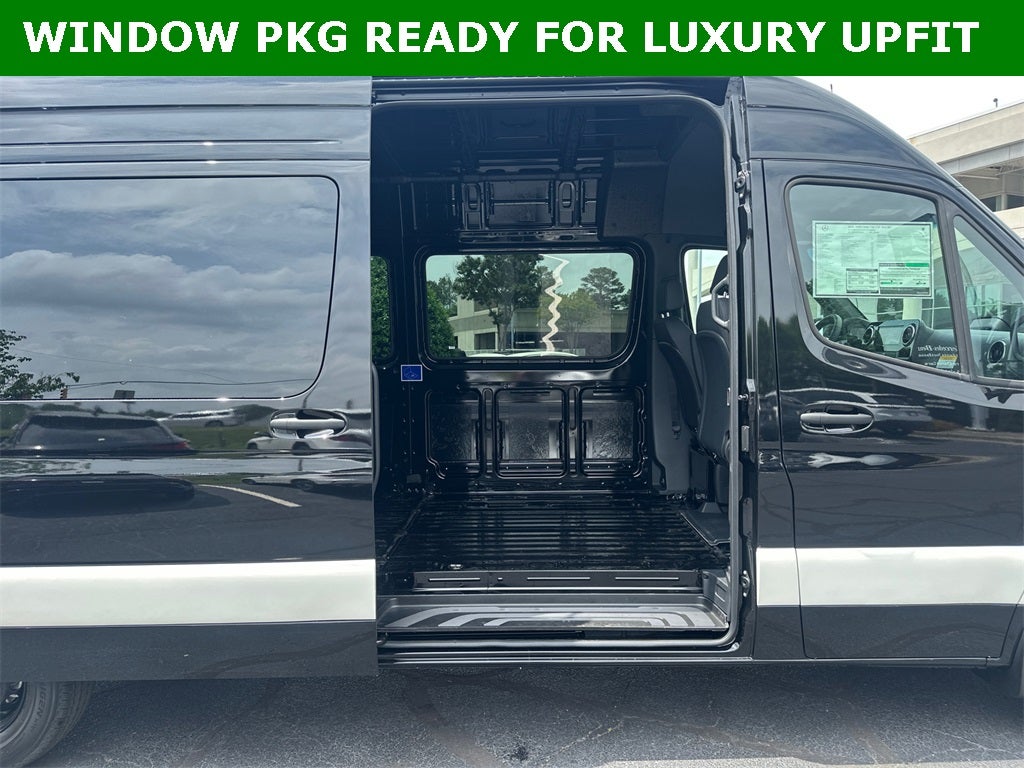 2025 Mercedes-Benz Sprinter 2500 Cargo 170 WB High Roof