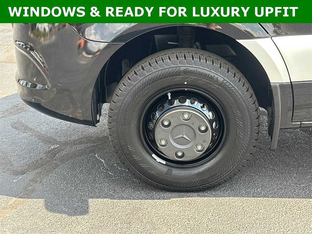 2025 Mercedes-Benz Sprinter 3500 Cargo 170 WB Extended