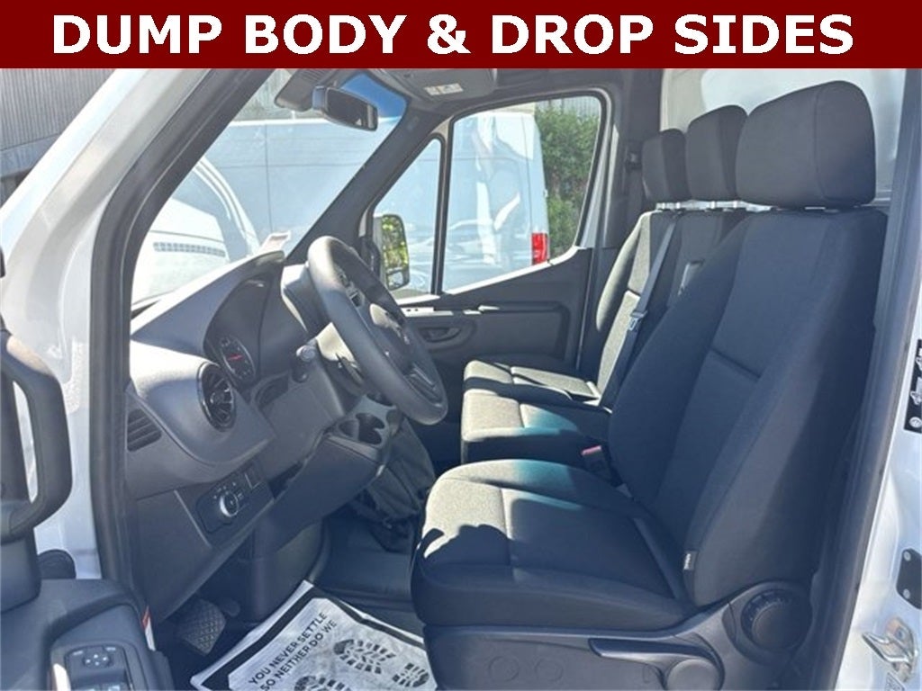 2024 Mercedes-Benz Sprinter 3500 Cab Chassis 144 WB