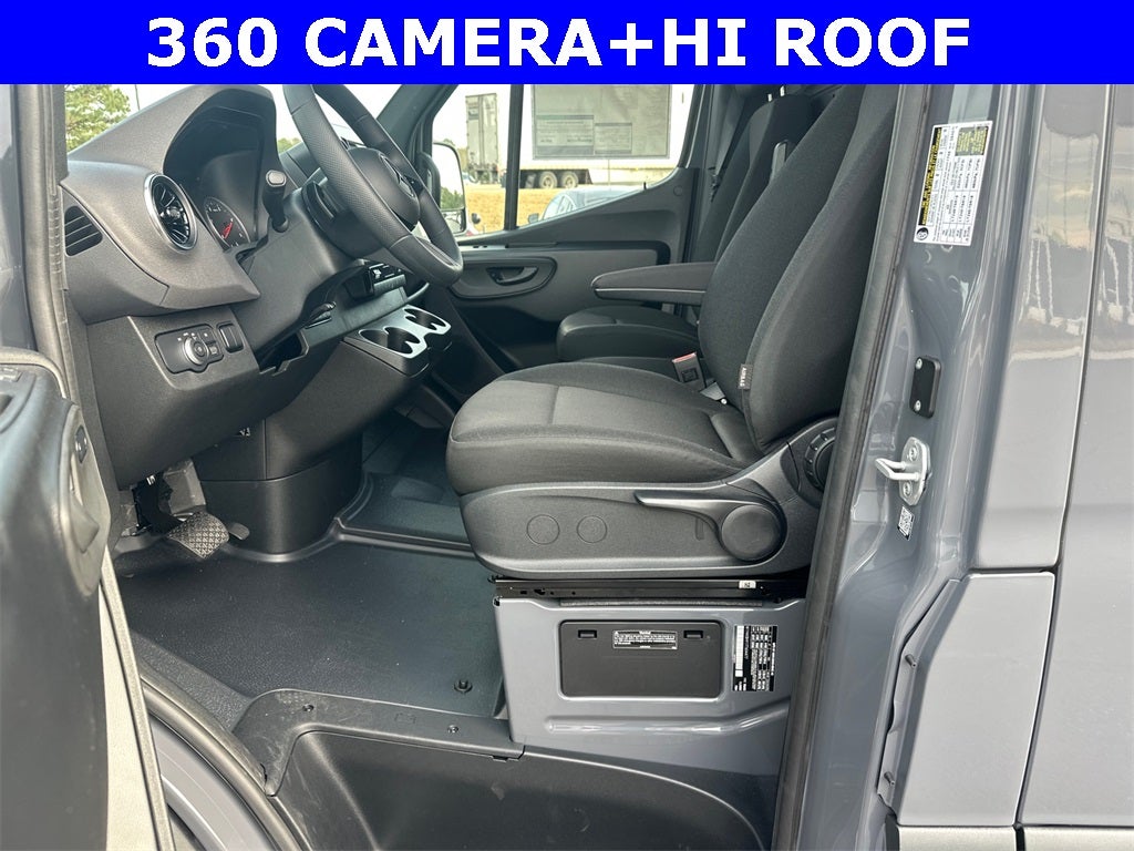 2026 Mercedes-Benz Sprinter 2500 Cargo 144 WB