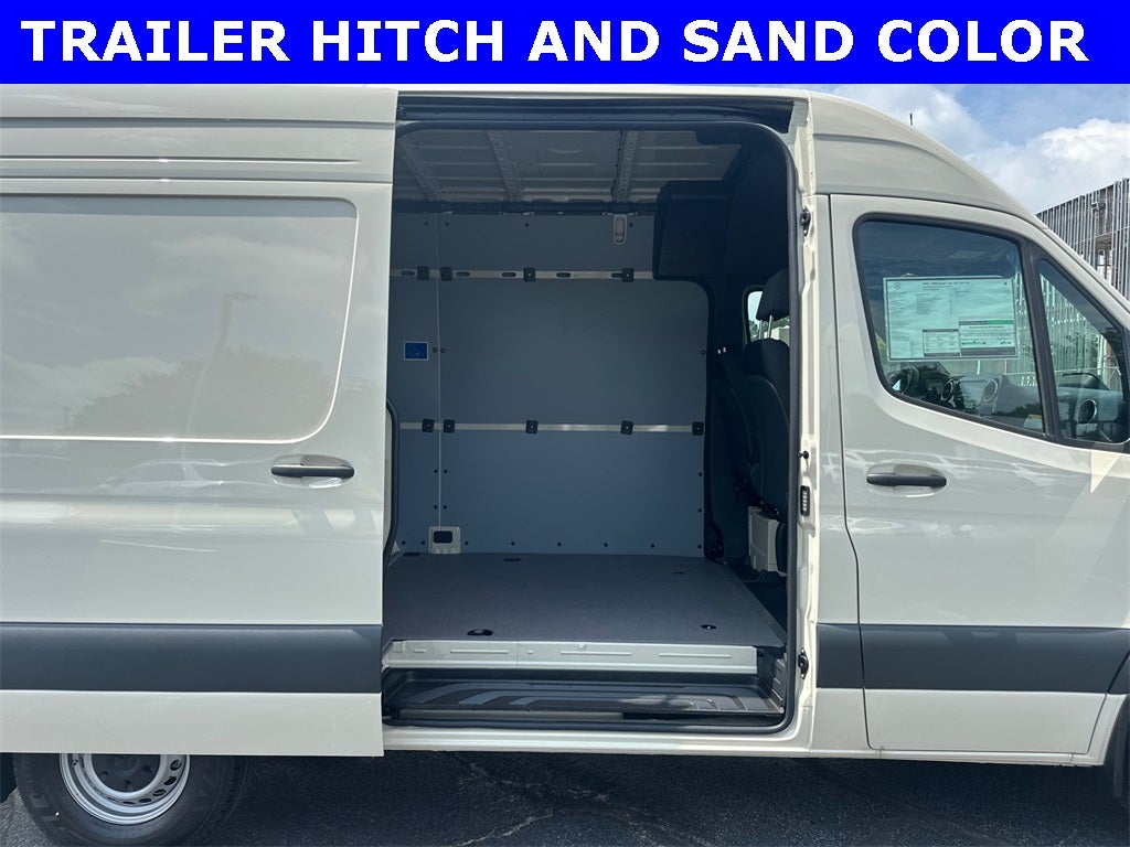 2025 Mercedes-Benz Sprinter 2500 Cargo 144 WB