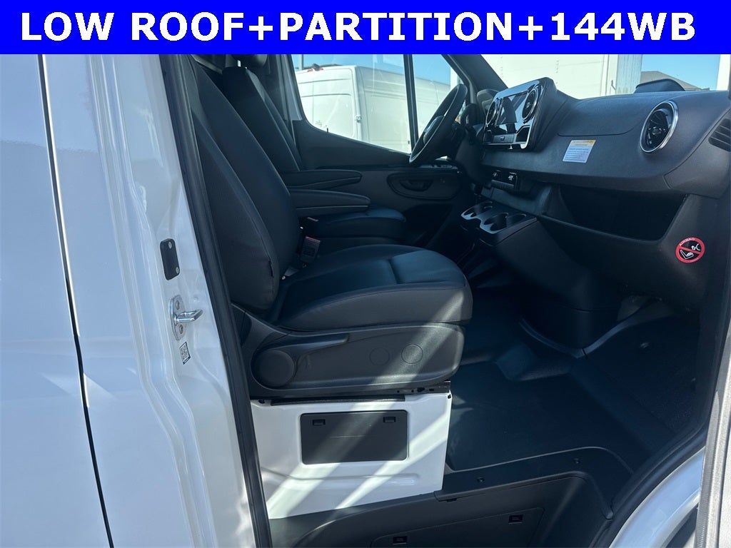 2026 Mercedes-Benz Sprinter 2500 Cargo 144 WB