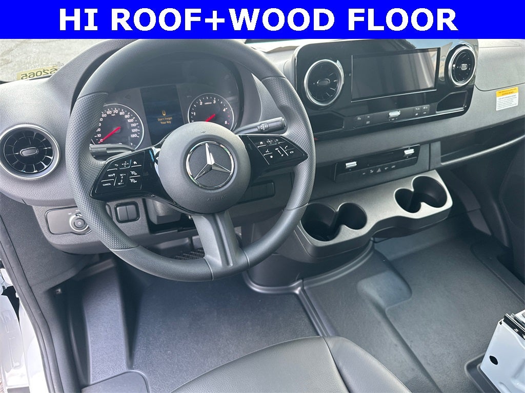 2025 Mercedes-Benz Sprinter 2500 Cargo 144 WB