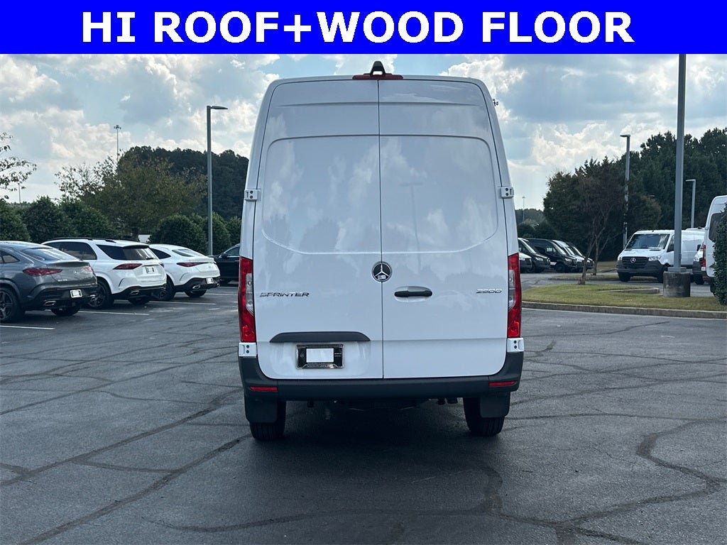 2025 Mercedes-Benz Sprinter 2500 Cargo 144 WB