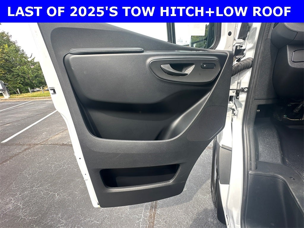 2025 Mercedes-Benz Sprinter 2500 Cargo 144 WB
