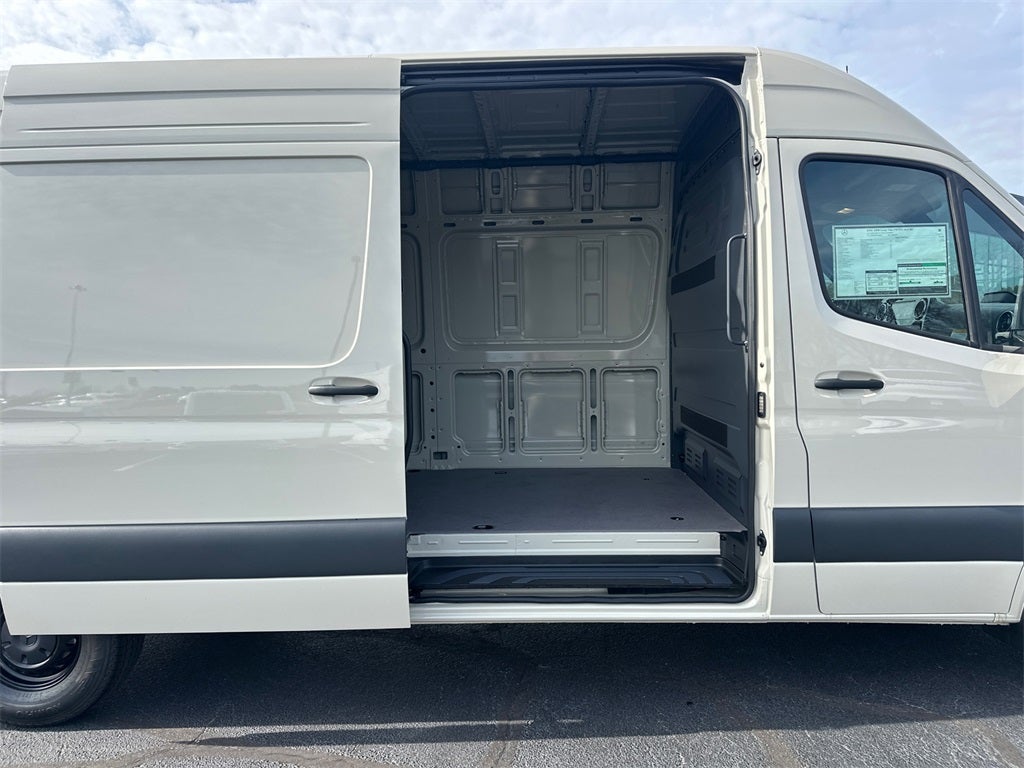 2026 Mercedes-Benz Sprinter 2500 Cargo 170 WB Extended