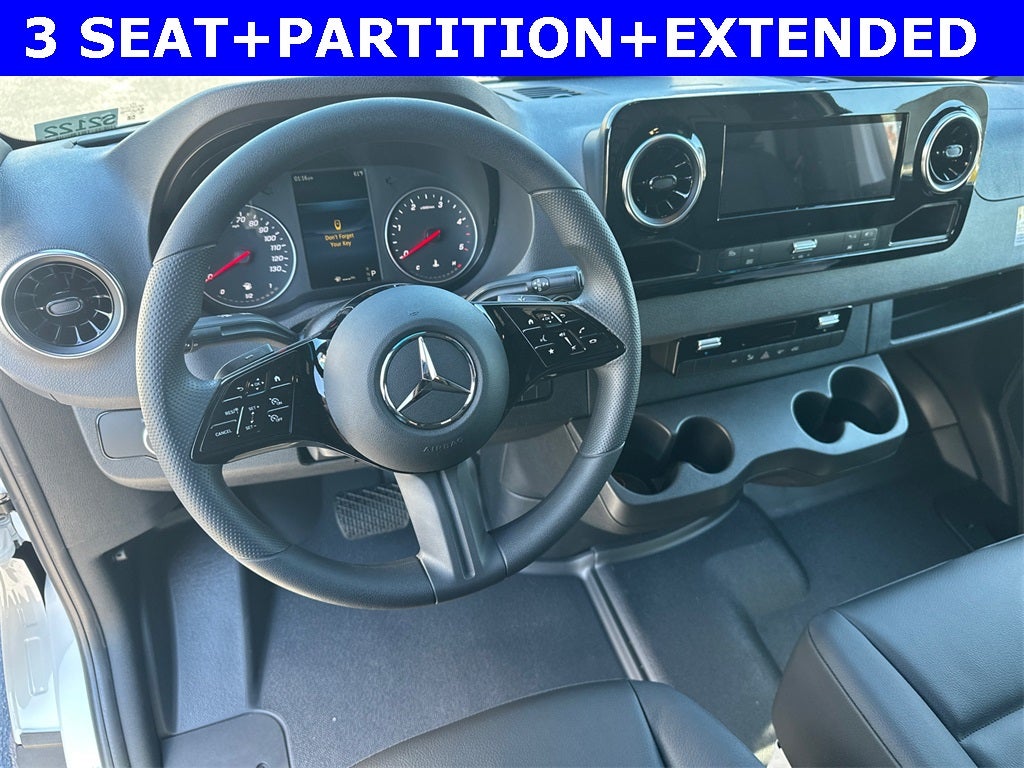 2026 Mercedes-Benz Sprinter 2500 Cargo 170 WB Extended