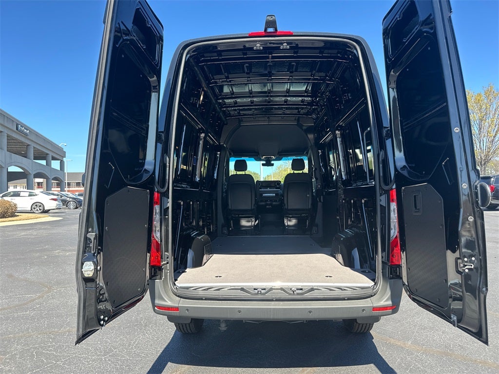 2025 Mercedes-Benz Sprinter 2500 Cargo 144 WB