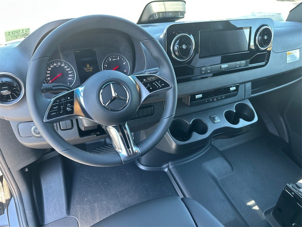 2025 Mercedes-Benz Sprinter 2500 Cargo 144 WB