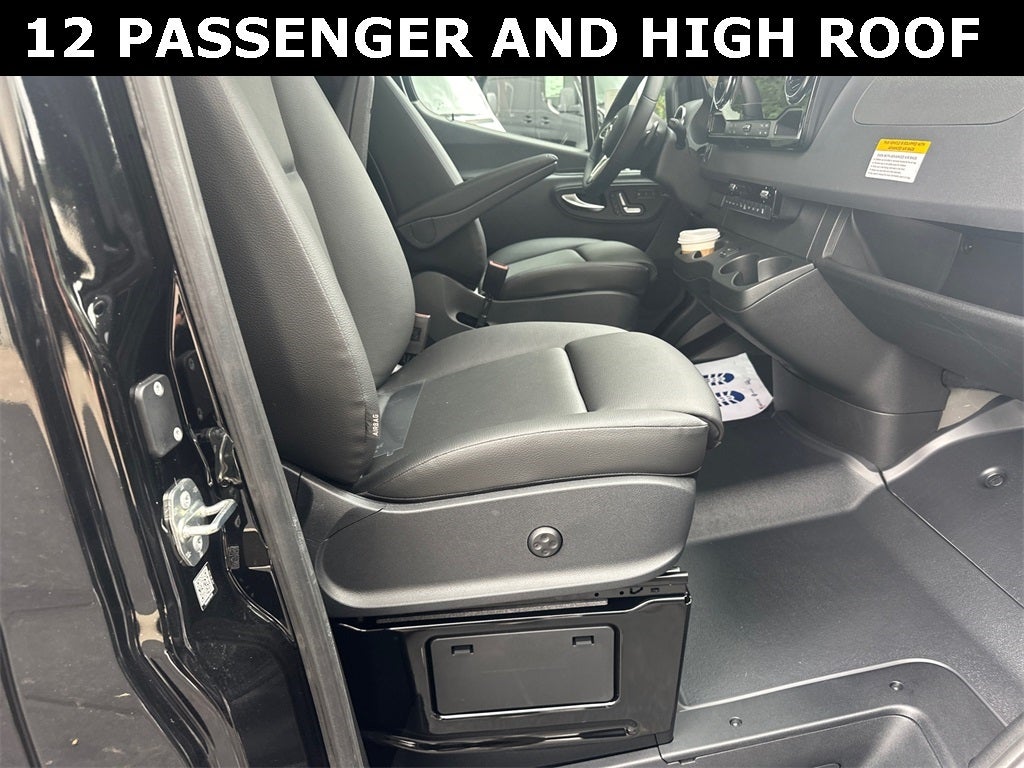 2024 Mercedes-Benz Sprinter 2500 Passenger 144 WB