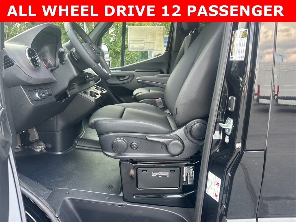 2025 Mercedes-Benz Sprinter 2500 Passenger 144 WB 4MATIC®